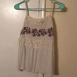 Cute floral tank- great material!
